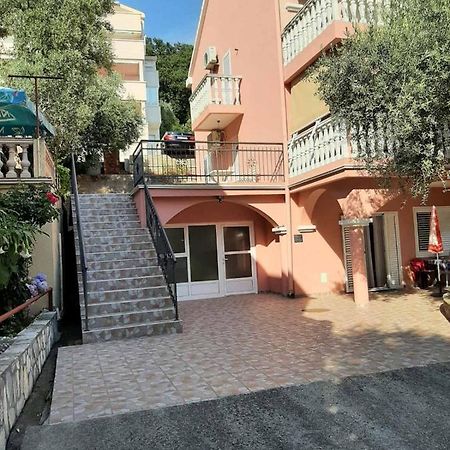Apartment Pavle Perovic Sveti Stefan Eksteriør billede
